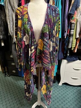 LuLaRoe Multi-Color Pleated Floral Draped Open-Front Jacket